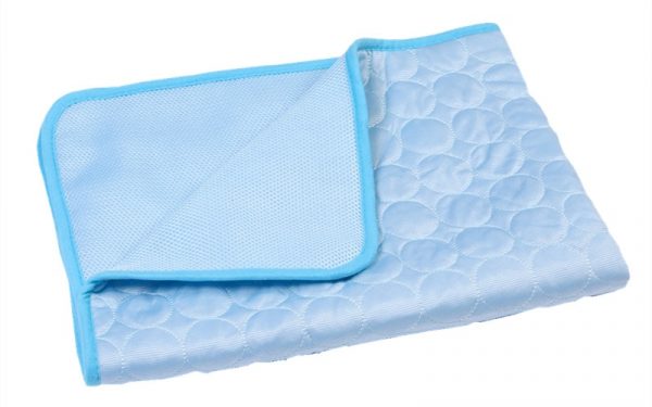 Pet Pad Summer Cooling Mat Dog Beds Mats Blue Pet Ice Pad Cool Cold Silk Moisture-Proof Cooler Mattress Cushion Puppy